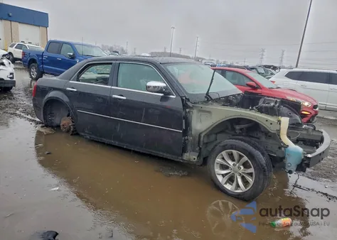 2006 Chrysler 300C z USA, uszkodzony, nr VIN 2C3KA63H76H527116